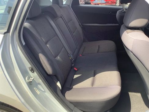 Used 2011 Hyundai Elantra GLS FWD image 14