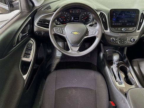 Used 2025 Chevrolet Malibu LT image 20