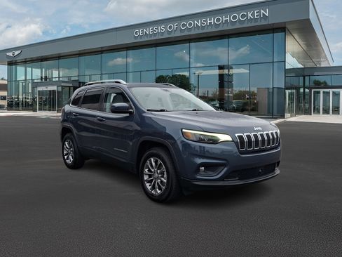 Used 2021 Jeep Cherokee Latitude Lux w/ Sun & Sound Group AWD/4WD image 2