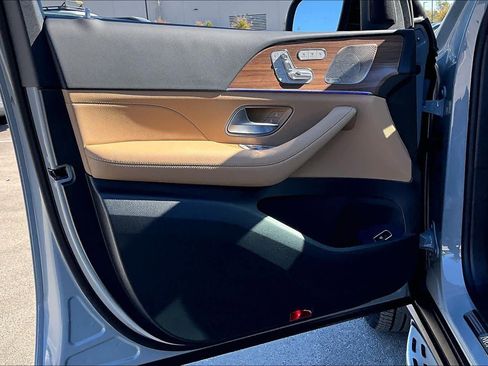 New 2026 Mercedes-Benz GLS 450 GLS 450 image 10