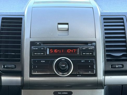 Used 2010 Nissan Sentra 2.0 FWD image 17