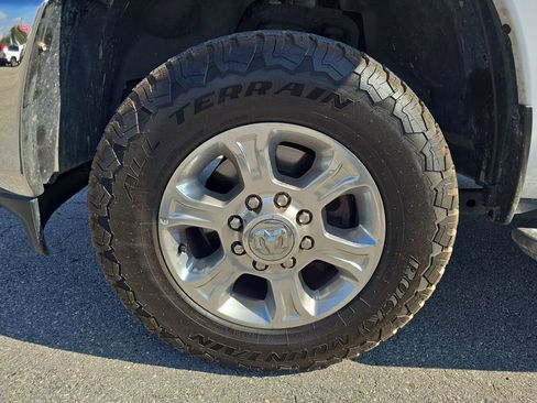 Used 2023 RAM 2500 Big Horn w/ Level 1 Equipment Group image 15