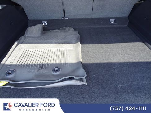 Used 2023 Toyota 4Runner Limited AWD/4WD image 10