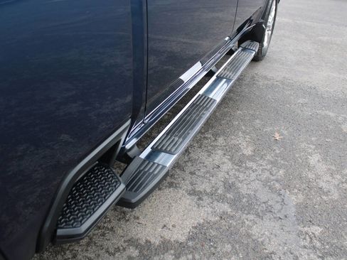 Used 2020 Chevrolet Silverado 2500 High Country w/ Z71 Off-Road Package image 12