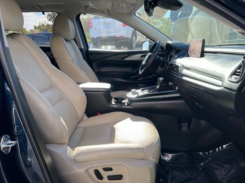 Used 2020 MAZDA CX-9 Touring w/ Touring Premium Package image 16