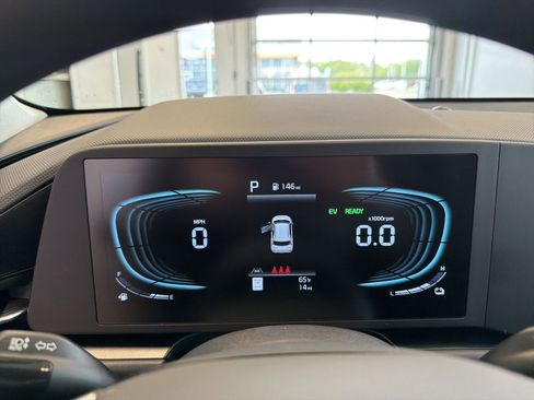 New 2026 Kia Niro LX FWD image 17