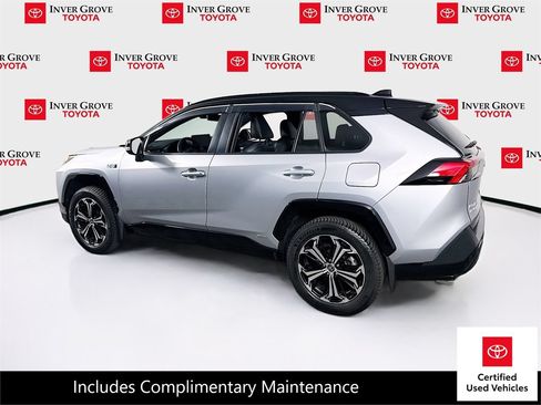 Certified 2024 Toyota RAV4 XSE w/ Premium Package AWD/4WD image 7