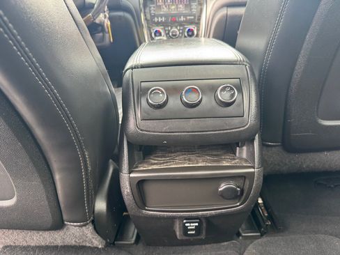 Used 2014 Buick Enclave Leather image 36