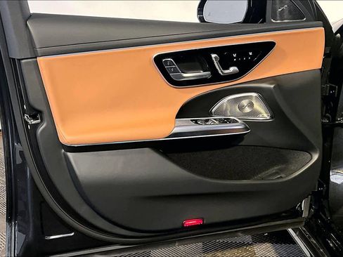 New 2026 Mercedes-Benz E 350 4MATIC Sedan image 11