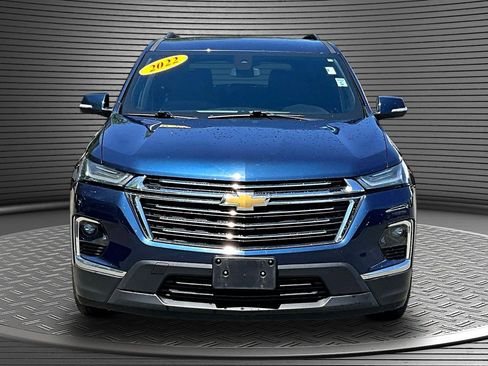 Used 2022 Chevrolet Traverse LT AWD/4WD image 2