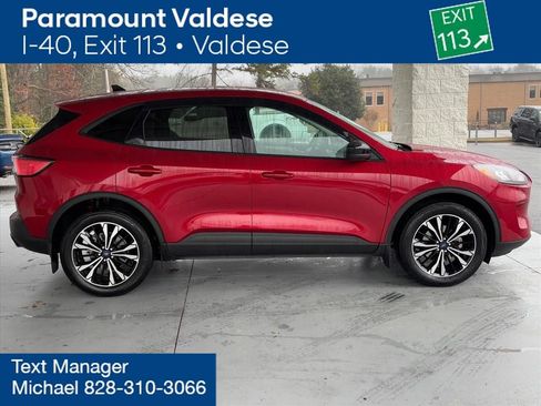 Used 2021 Ford Escape SE w/ SE Sport Appearance Package image 20