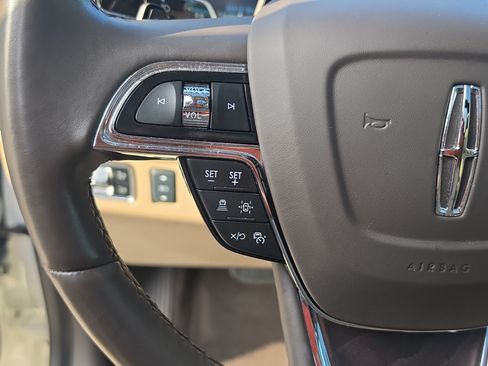 Used 2024 Lincoln Navigator Reserve AWD/4WD image 13