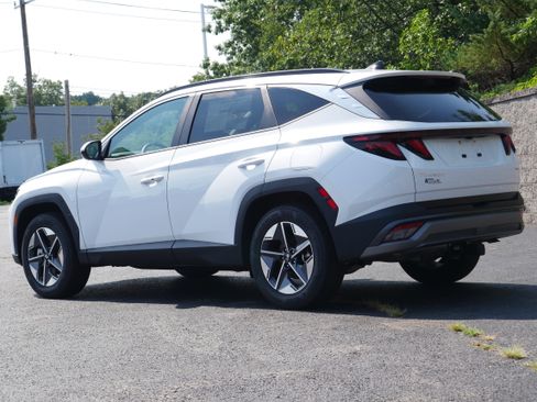 Used 2026 Hyundai Tucson SEL Plus AWD/4WD image 4