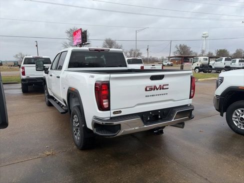New 2026 GMC Sierra 3500 Pro image 4