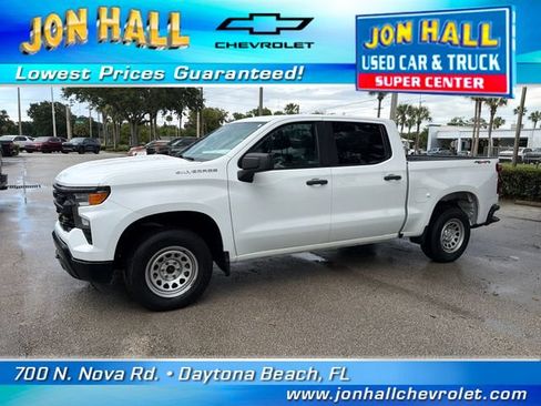 Used 2022 Chevrolet Silverado 1500 W/T w/ WT Convenience Package AWD/4WD image 3