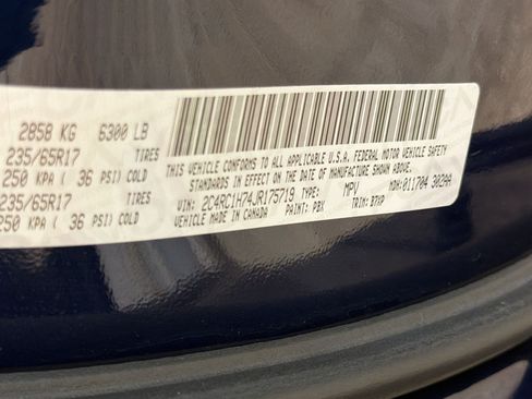 Used 2018 Chrysler Pacifica Touring Plus FWD image 25
