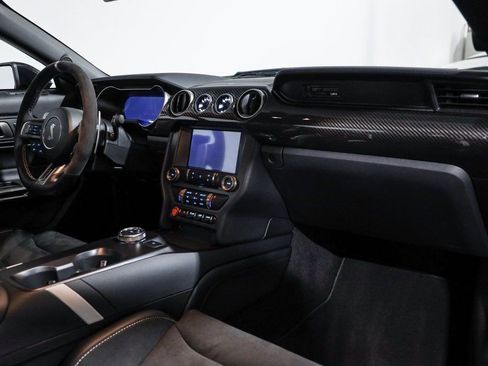 Used 2020 Ford Mustang Shelby GT500 w/ Carbon Fiber Track Pack image 25