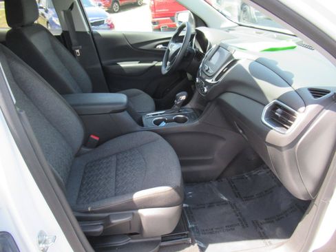 Certified 2023 Chevrolet Equinox LT FWD image 10