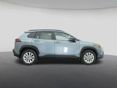 New 2026 Toyota Corolla Cross LE image 27
