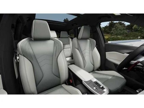 New 2026 BMW X1 M35i w/ Technology Package AWD/4WD image 11