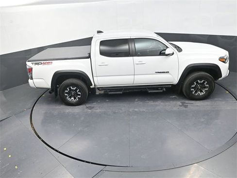 Used 2020 Toyota Tacoma TRD Off-Road image 26