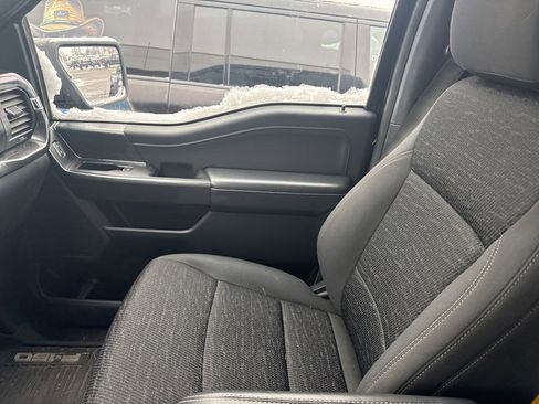 Certified 2021 Ford F150 XLT w/ Equipment Group 302A High image 18