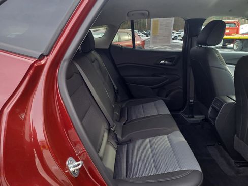 Used 2024 Chevrolet Trax LT image 14