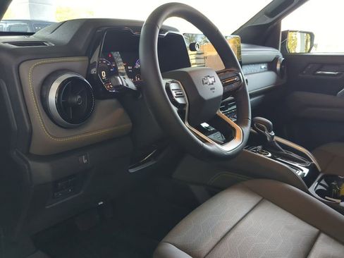 Used 2024 Chevrolet Colorado ZR2 w/ ZR2 Bison Edition image 19