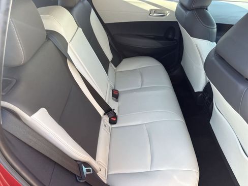 Used 2023 Toyota Corolla Cross XLE image 13