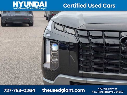 Used 2024 Hyundai Palisade SEL w/ Premium Package image 9
