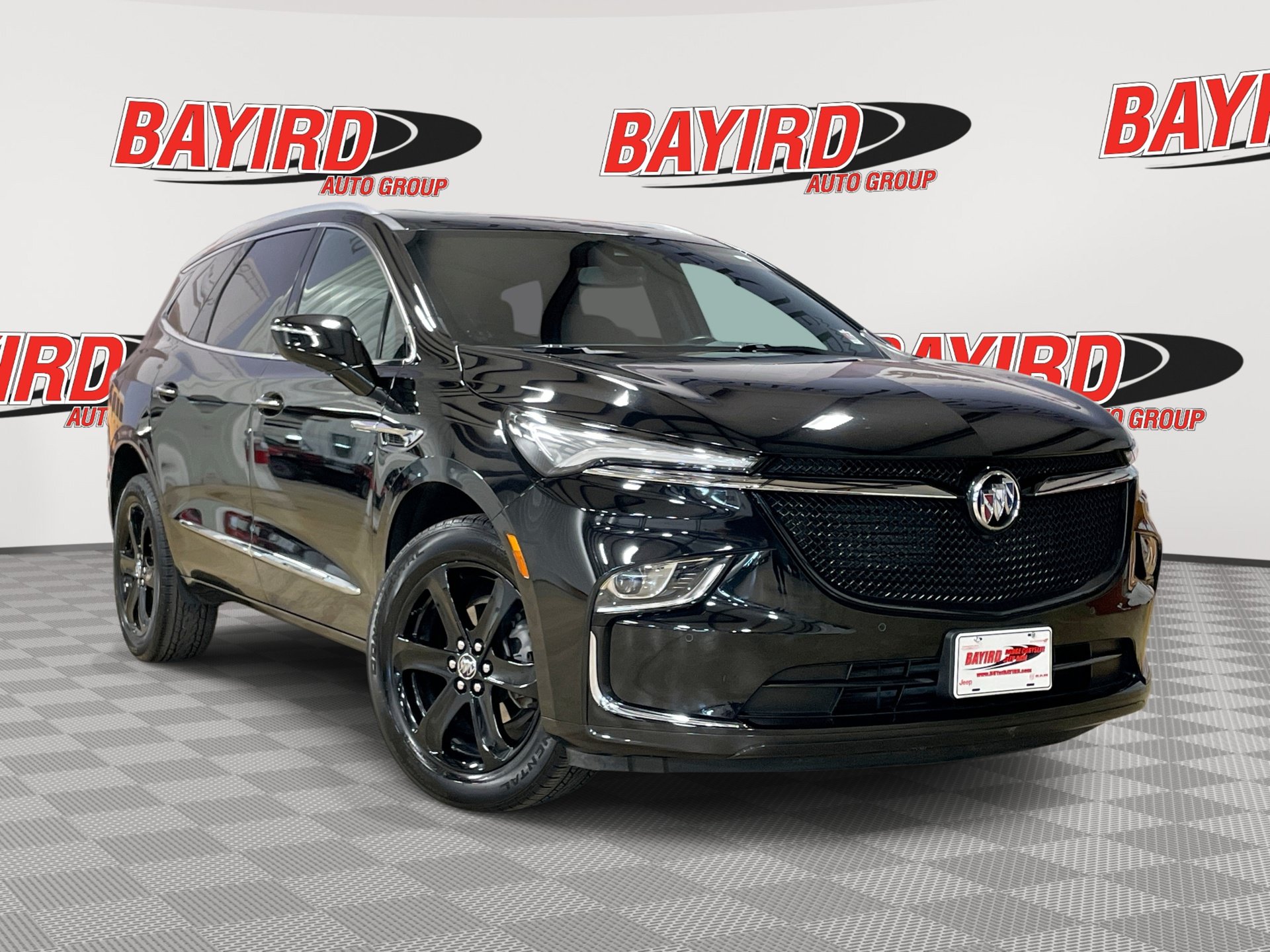 Used 2024 Buick Enclave Essence w/ Experience Buick Package FWD image 1