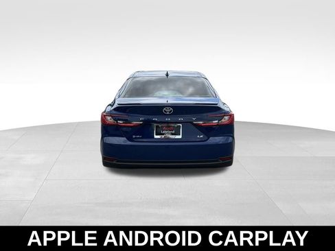 Used 2025 Toyota Camry LE w/ Convenience Package FWD image 4