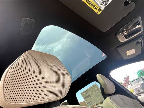 New 2025 Volvo EX90 Ultra image 30