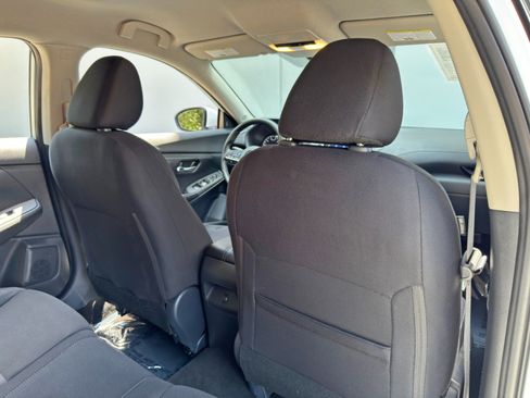 Used 2022 Nissan Sentra SV w/ Trunk Package FWD image 30