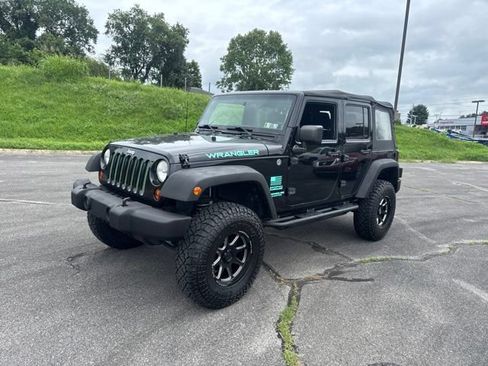 Used 2012 Jeep Wrangler Unlimited Sport AWD/4WD image 4