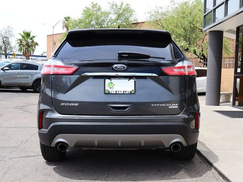 Used 2020 Ford Edge Titanium FWD image 11