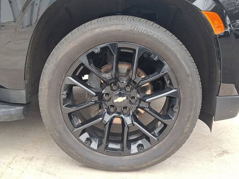 Used 2022 Chevrolet Tahoe LT w/ LT Signature Plus Package image 4