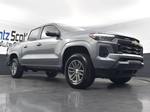 Used 2024 Chevrolet Colorado LT w/ LT Convenience Package III AWD/4WD image 23