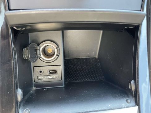 Used 2013 Hyundai Elantra GLS w/ Preferred Pkg FWD image 24