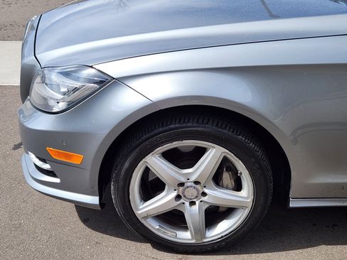 Used 2014 Mercedes-Benz CLS 550 4MATIC image 8