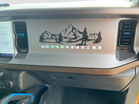 Used 2022 Ford Bronco Outer Banks image 31