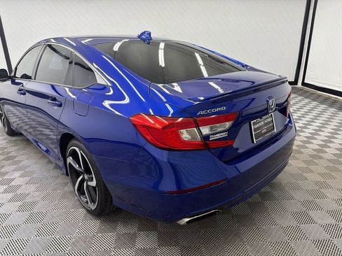 Used 2019 Honda Accord Sport image 3
