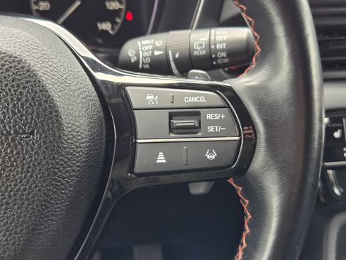 Used 2024 Honda Pilot TrailSport image 13