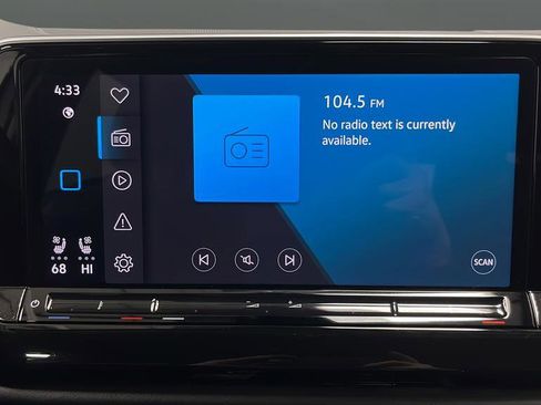 Used 2025 Volkswagen Atlas SE FWD image 14