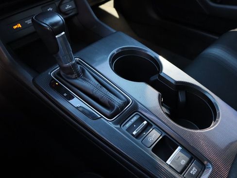 Used 2022 Honda Civic Sport image 18