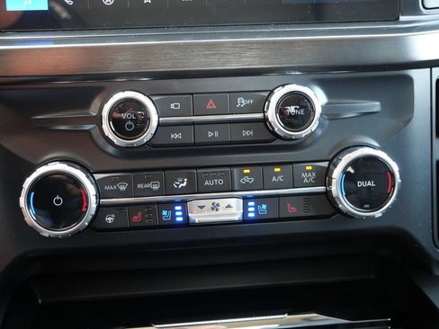 New 2026 Ford F250 Lariat w/ Black Appearance Package AWD/4WD image 26