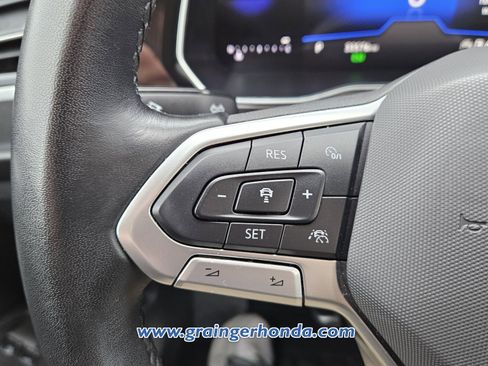 Used 2024 Volkswagen Jetta SE image 19