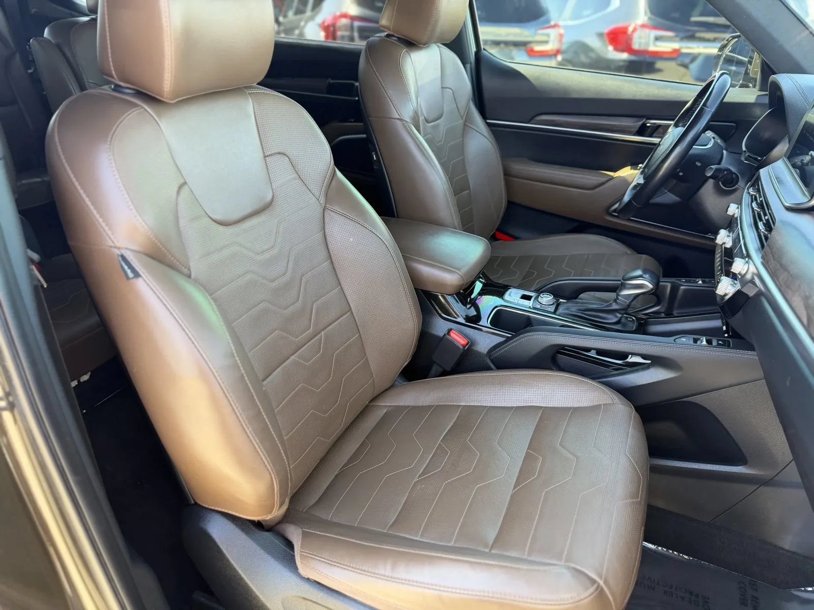 Used 2022 Kia Telluride SX w/ SX Prestige Package AWD/4WD image 21
