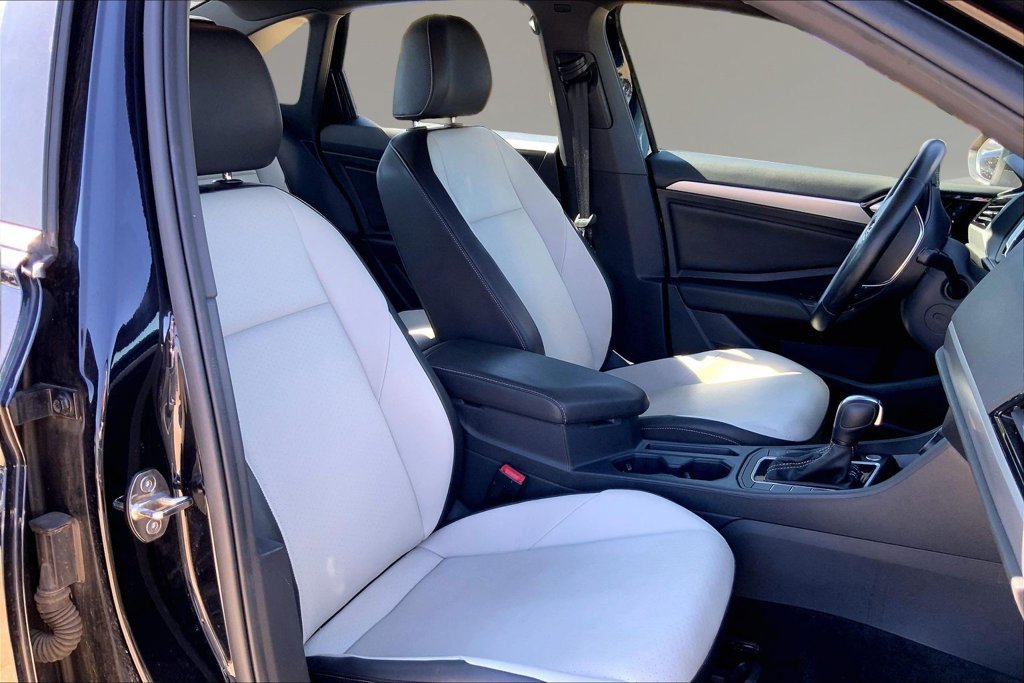 Used 2020 Volkswagen Jetta R-Line FWD image 7