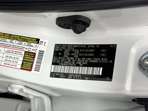 Used 2023 Toyota Highlander XSE AWD/4WD image 24